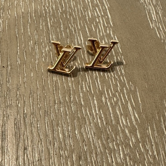 Louis Vuitton LV earrings - Picture 1 of 4